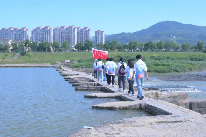 Ȫ�ݺ����I(y��)�W(xu��)Ժ�{(l��n)����ľ�m��Ϫ������F(tu��n)��ľ�mϪ������������Ϫ���o(h��)�`����