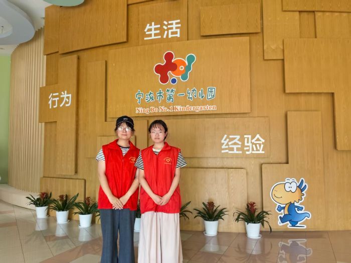 �����е�һ�׃��@�Ĉ����cͻ��������(y��ng)�����ӻ��r���Ľ������