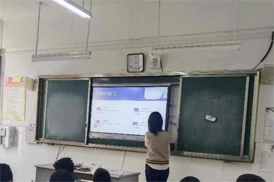 �����������T������