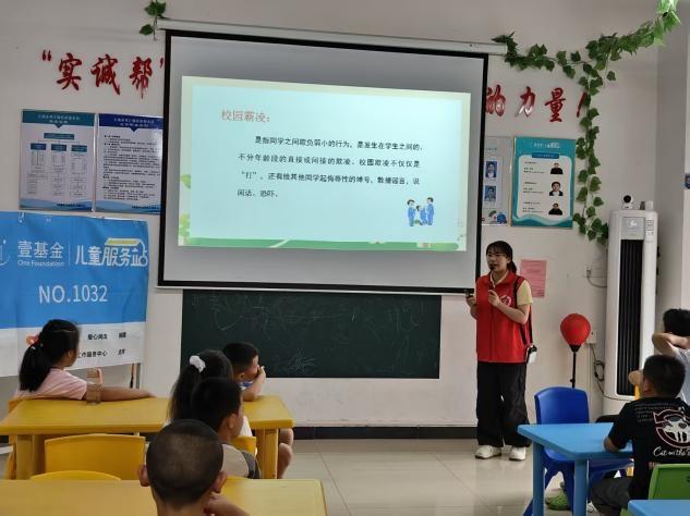 һ����׌��ͯ�x��У�@����Ă���