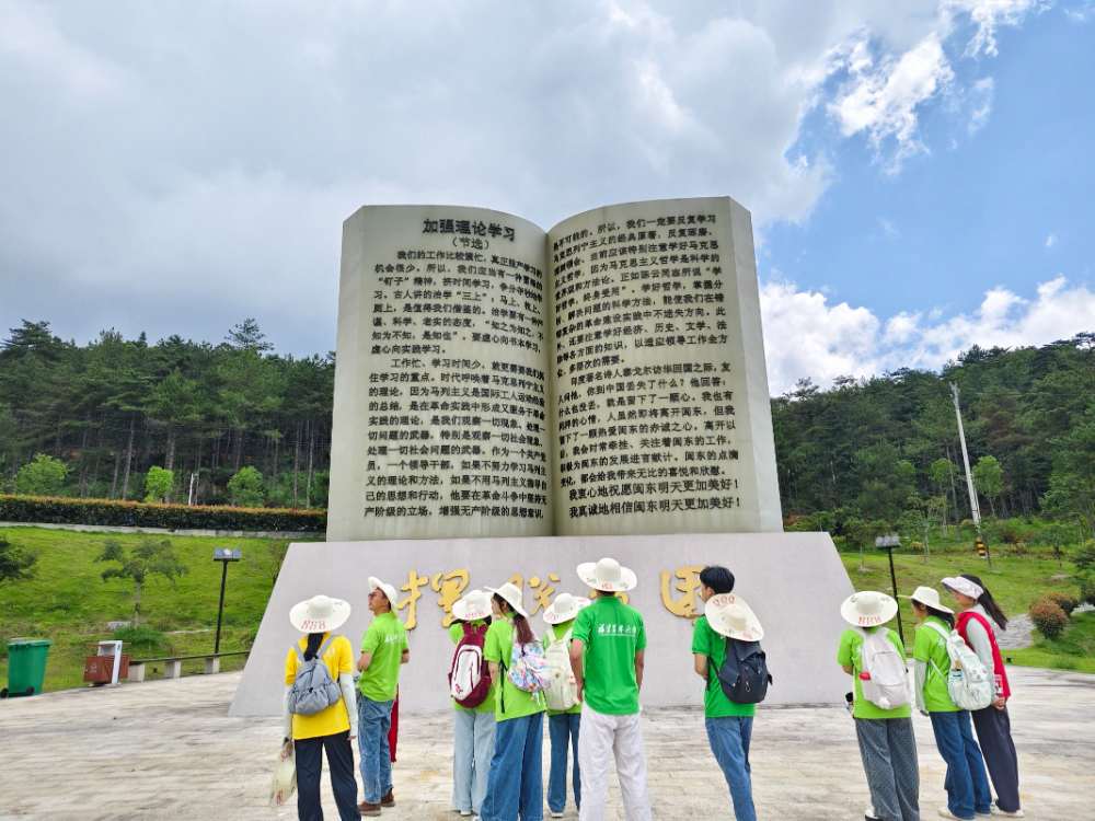 �D4  ��(sh��)�`�(du��)�T���W(xu��)��(x��)�R��˼���x�܌W(xu��)�ڸ����ͽ��O(sh��)�еĿƌW(xu��)ָ��(d��o)���� �����/�z