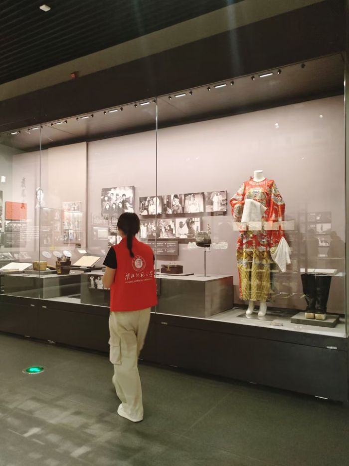 �S÷�����������A;��̽��� ��������������W(xu��)�W(xu��)�Ӹ����c�_(k��i)չ�S÷���Ļ����Ќ�(sh��)�`