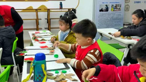 �|��ˇ�g(sh��)��Ӗ(x��n)�W(xu��)У�������I(y��)�o��(d��o)���c(di��n)���_Ԫ�W(xu��)�ӵČW(xu��)��(x��)֮·