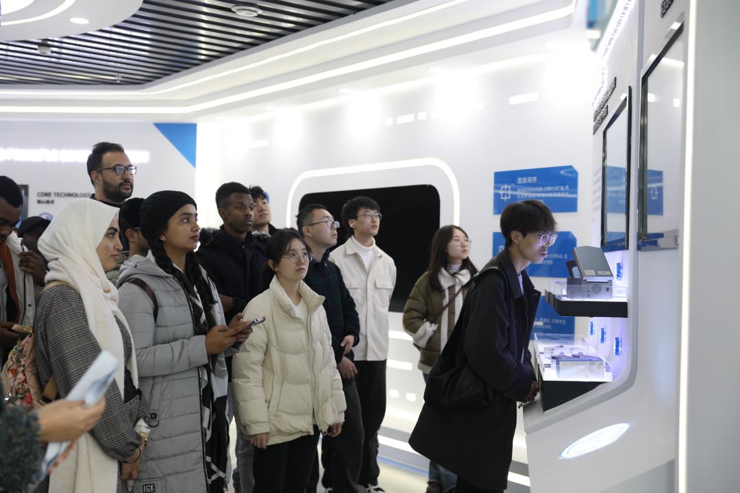 ��ӿƼ���W�����ƌW�c���g(sh��)�WԺ���X���B(t��i)���������X�c���B(t��i)���C���G���ӡ�ϵ�Эh(hu��n)����ӈA�M�չ�