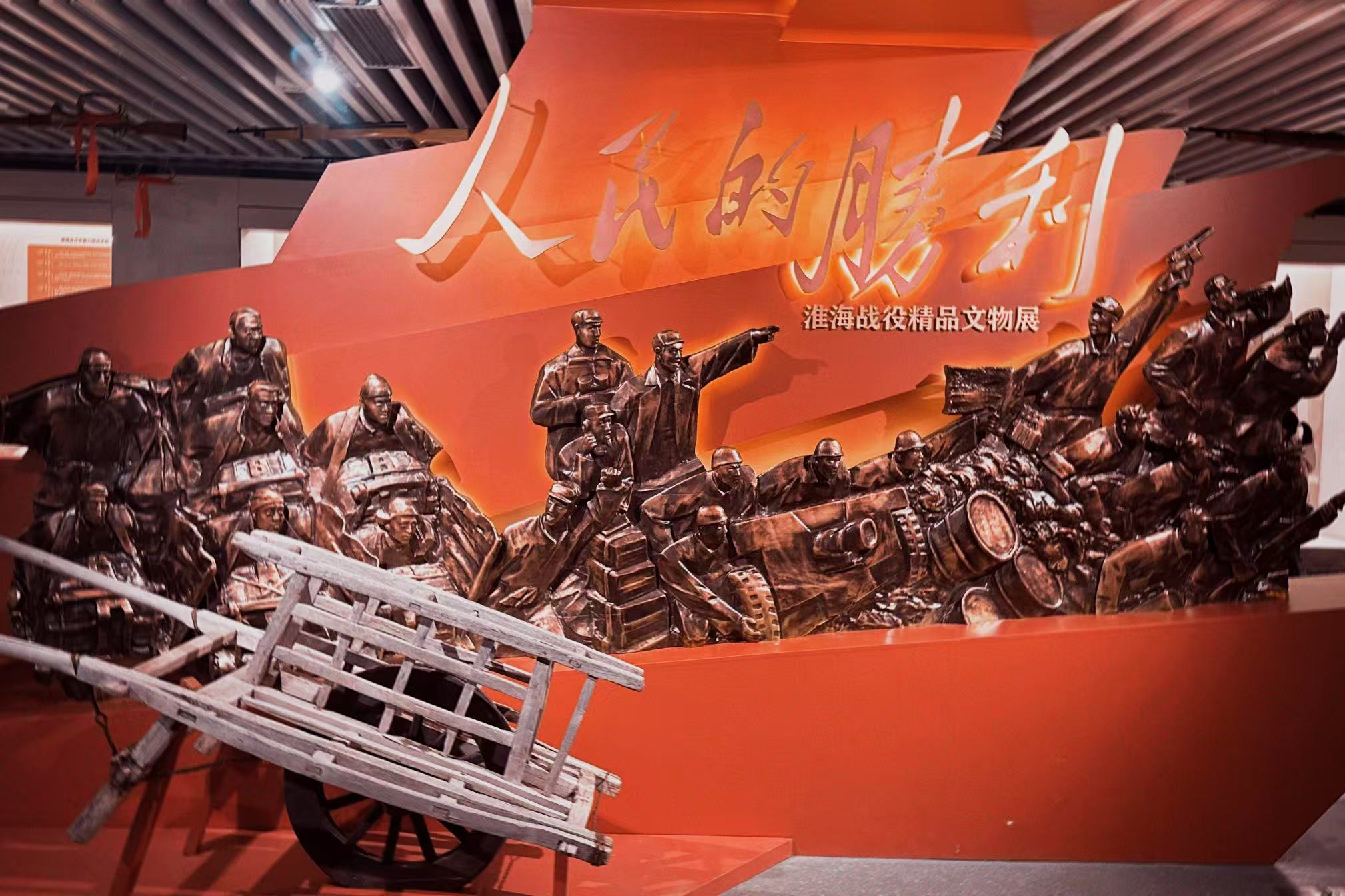 ̽�L�й�һ���ַ�����мtɫ����