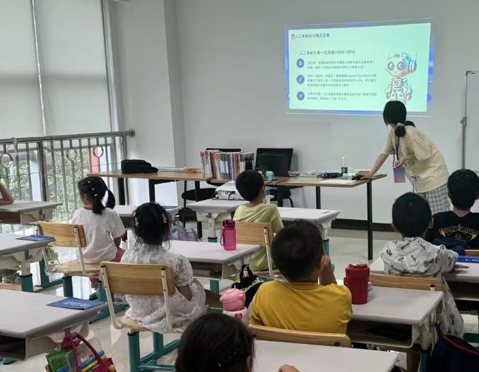 ��ˮ�Є����аࡪ��������W(xu��)��܉����ͨ����Ů�c���������